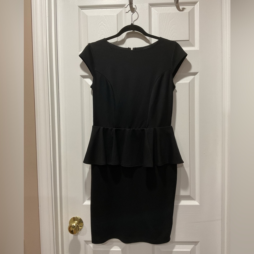 Elegant Black Midi Dress with Peplum Detail